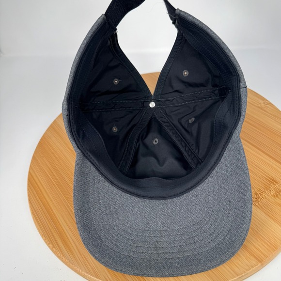 Under Armour Women's Multi Hair Cap Heathered Gray Open Back‎ Ponytail Hat - Picture 8 of 9